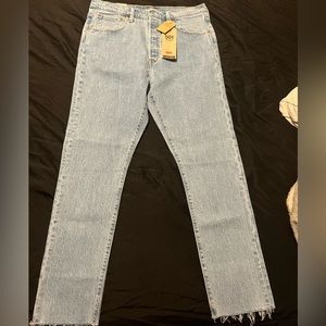 NWT - Women’s 501 Levi’s Skinny Jeans/ High Rise Size 32 x 30